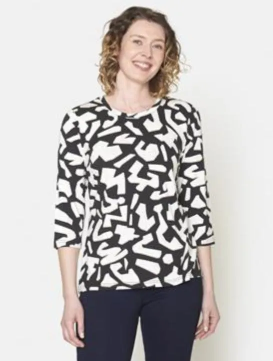 Brandtex black & off white pattern top