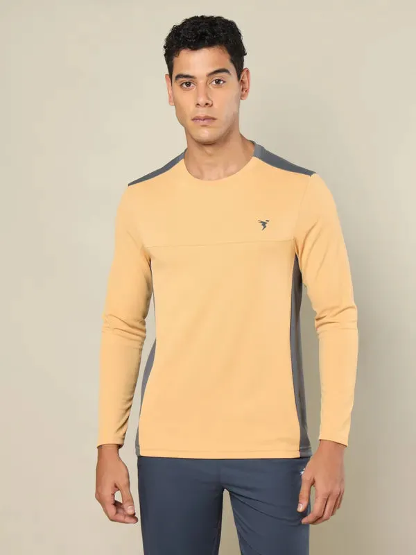 Men Colorblock Slim Fit Crew Neck T-shirt with TECHNO COOL 