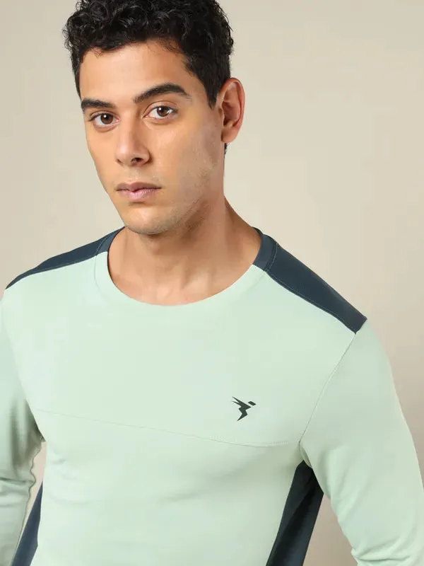 Men Colorblock Slim Fit Crew Neck T-shirt with TECHNO COOL 