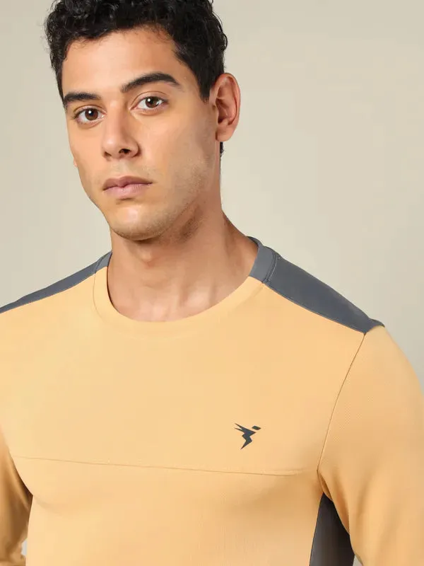 Men Colorblock Slim Fit Crew Neck T-shirt with TECHNO COOL 