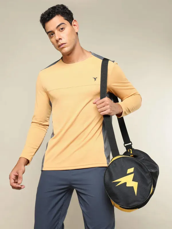 Men Colorblock Slim Fit Crew Neck T-shirt with TECHNO COOL 