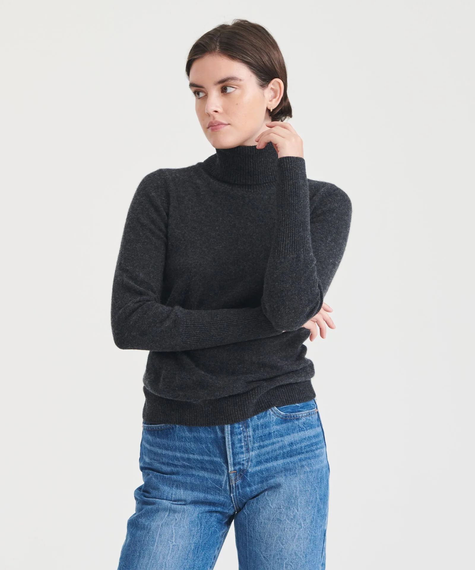 Signature Cashmere Classic Turtleneck