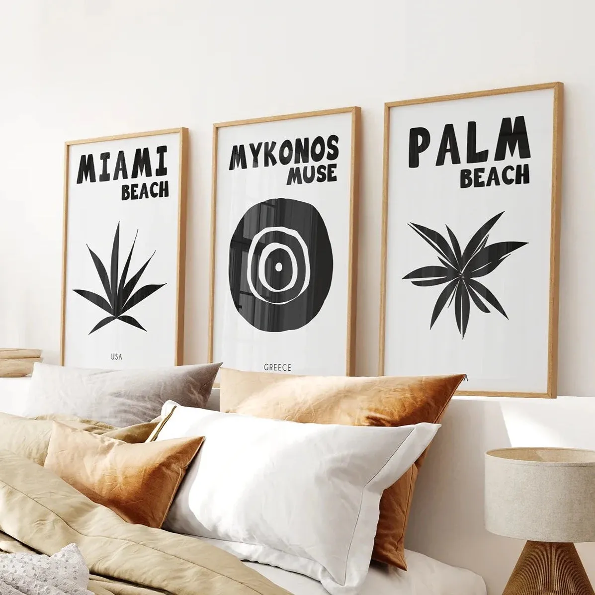 Trendy Black and White Travel Art Decor Set